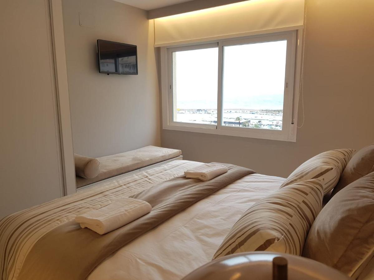 Fabulous Apartment In Front Of Sea & Marina With Incredible Views Естепона Екстер'єр фото
