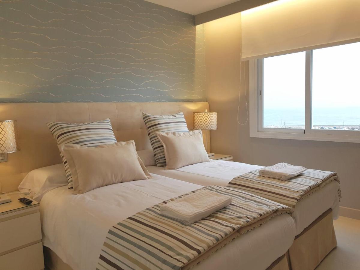 Fabulous Apartment In Front Of Sea & Marina With Incredible Views Естепона Екстер'єр фото