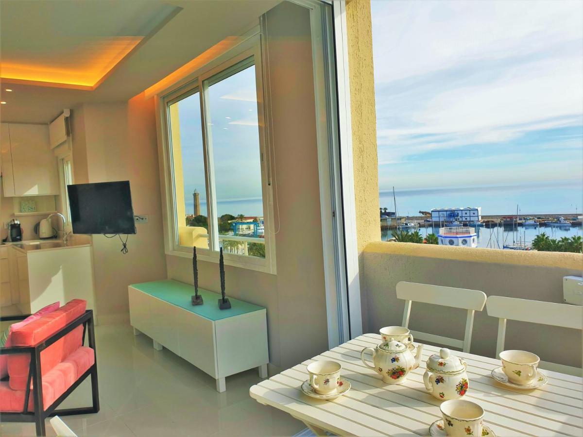 Fabulous Apartment In Front Of Sea & Marina With Incredible Views Естепона Екстер'єр фото